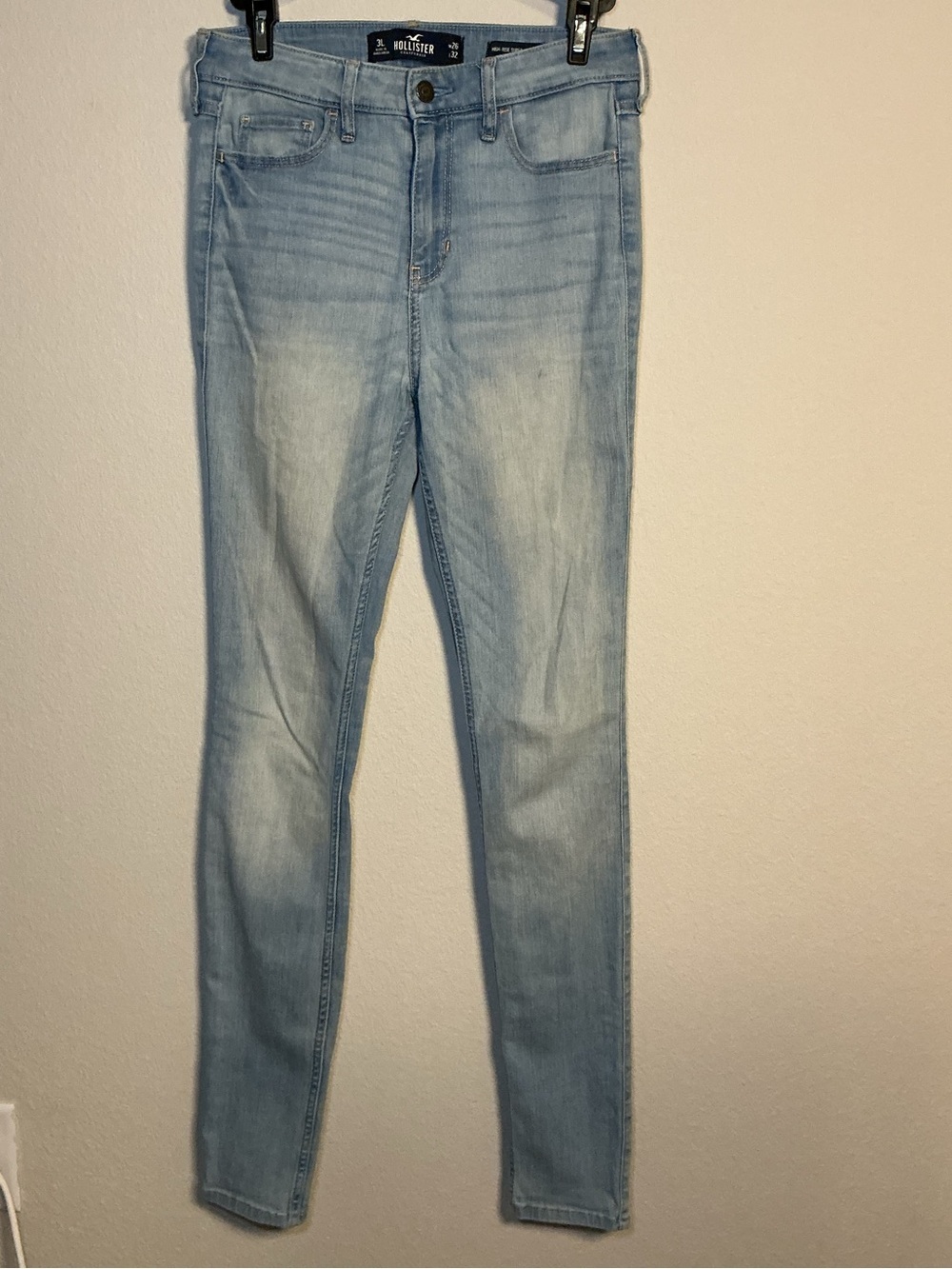 Hollister Light Wash Women's Skinny Jeans